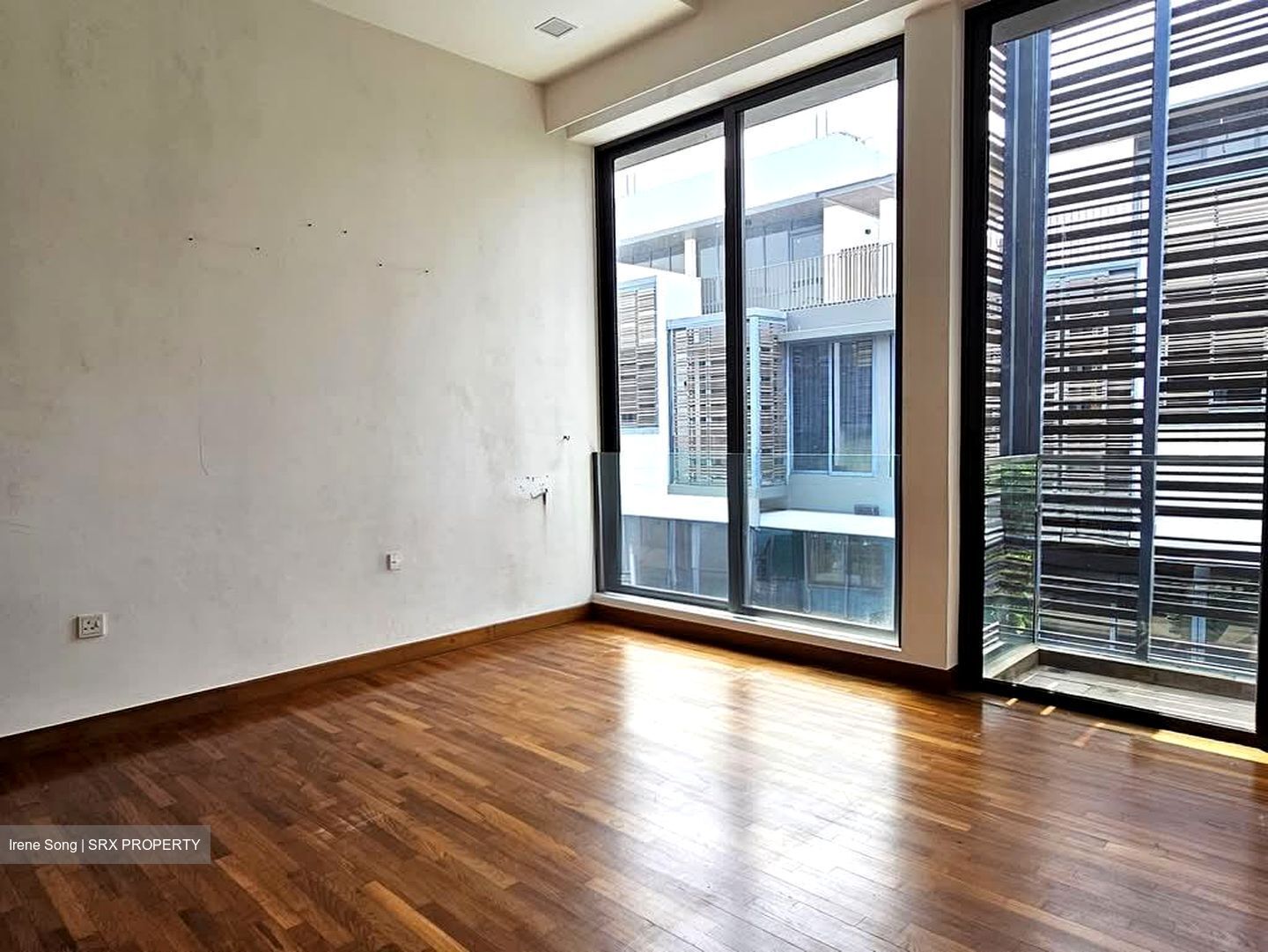 Alana (D28), Terrace #604722921